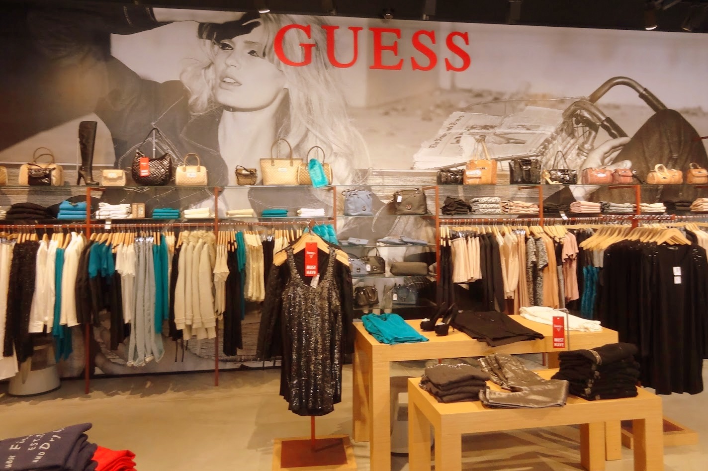 Magasin shop guess toulouse
